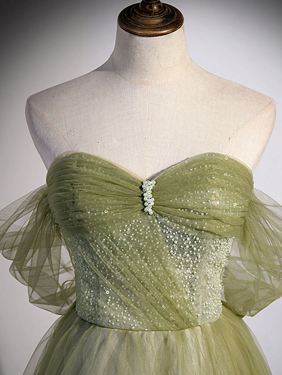 A Line Green Tulle Long Prom Dress with Beading