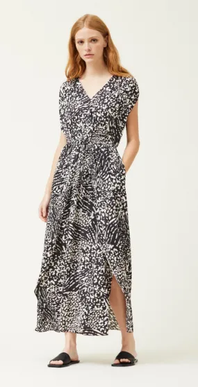 Evelyn Midi Dress in Black and Ivory