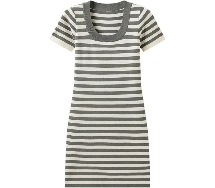 Short-Sleeve Square Neck Striped Midi A-Line Knit Dress kk18