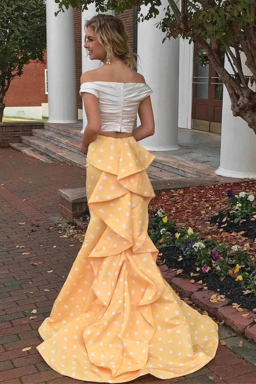 Two Piece Off-the-Shoulder White and Yellow Zipper V-Neck Mermaid Long Prom Dresses